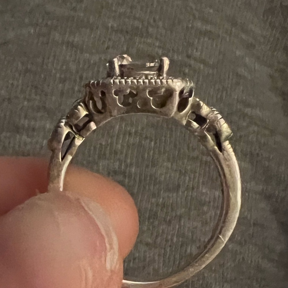 Disney Parks Ring Size 7